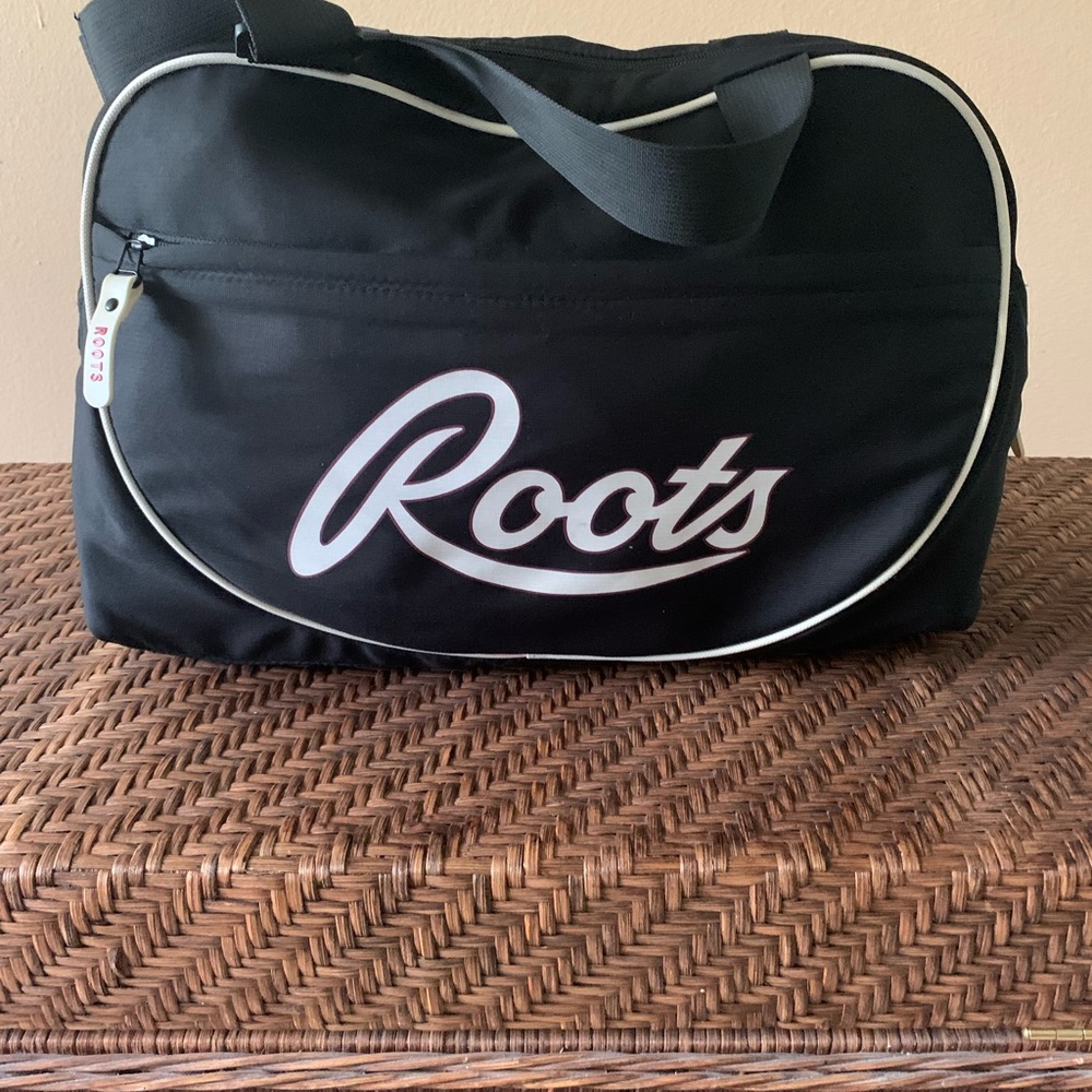 Roots Canada canvas gym bag